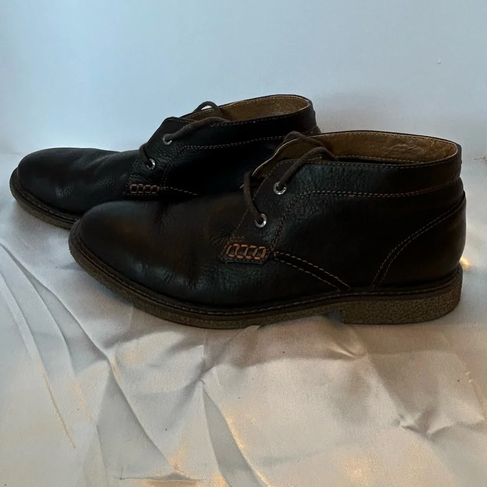 DOCKERS Size 9M Black Leather  4-Eye Chukka‎ Boots Tan Stitching